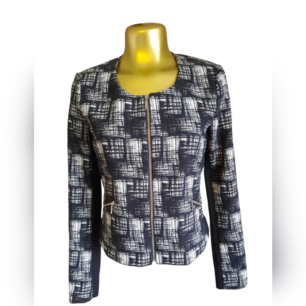 Tristan S chic zip vest